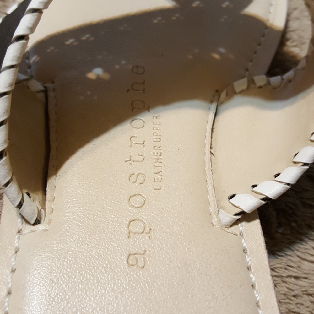 Apostrophe Leather Sandals/Flip Flops. Sz 8. - Picture 7 of 8